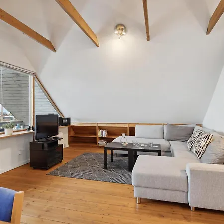 With Sea View V Apartman